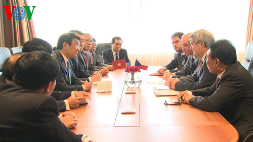 Президент Вьетнама встретился с председателем Компартии Чехии и Моравии